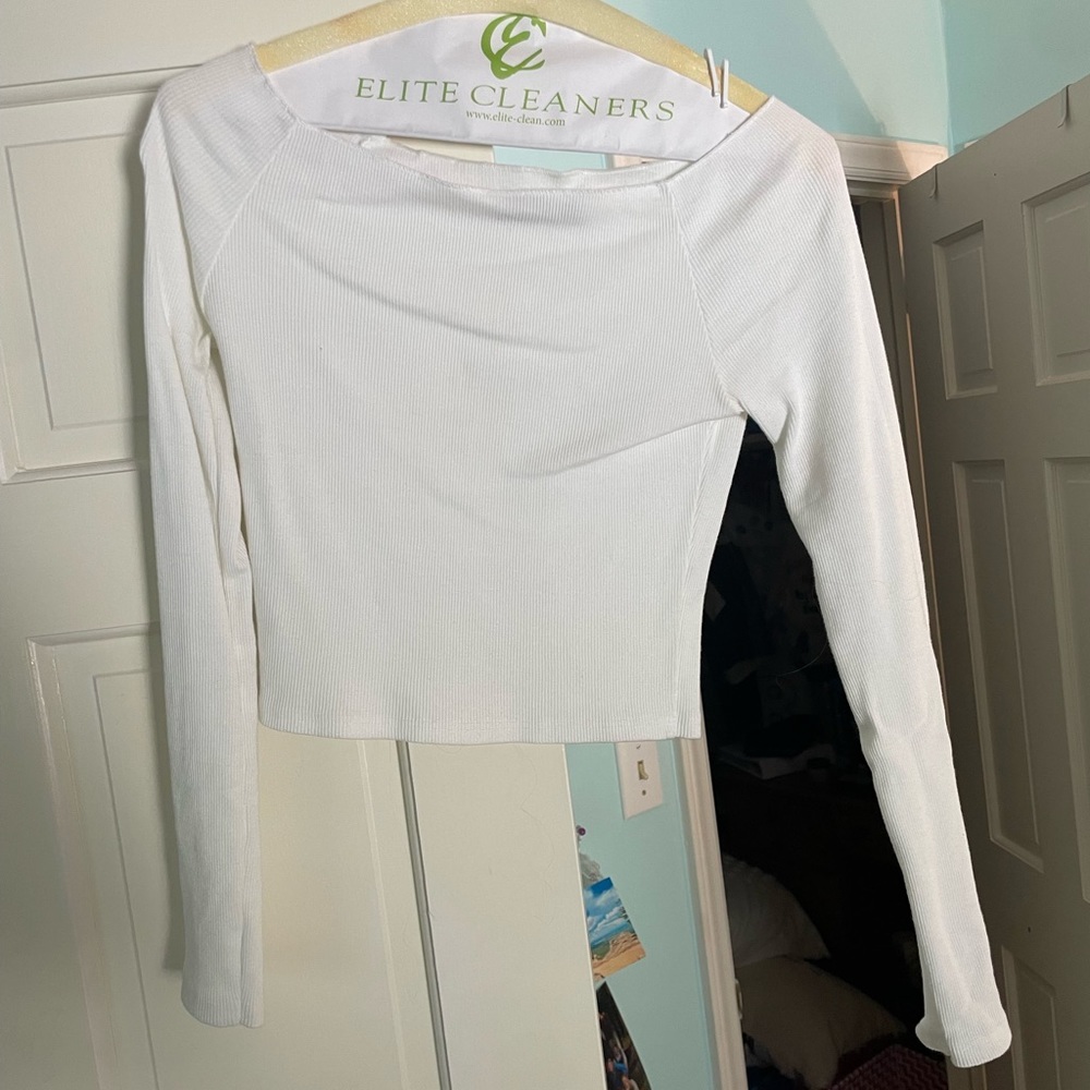 Brandy Melville White Ribbed Long Sleeve Top